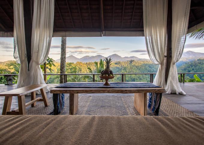 Bali: Mistyczny Ubud i Królewski Relaks w Uluwatu